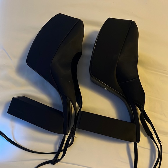 Black Zara stripper heels - Picture 2 of 4